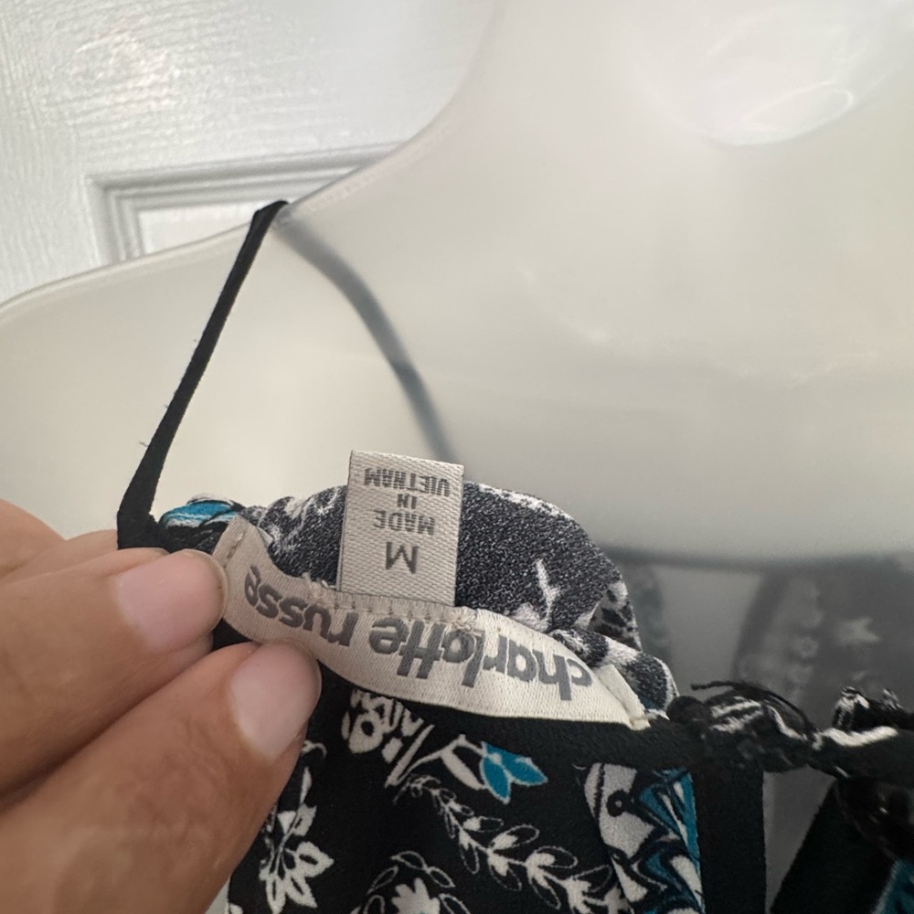 Charlotte Russe Black and Blue Floral Dress 0110 - Picture 5 of 5